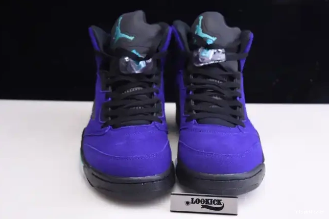 Alternate Jordan 136027-500 Grape Air Retro 5 0516